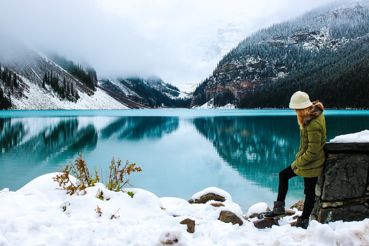 woman, hike, lake